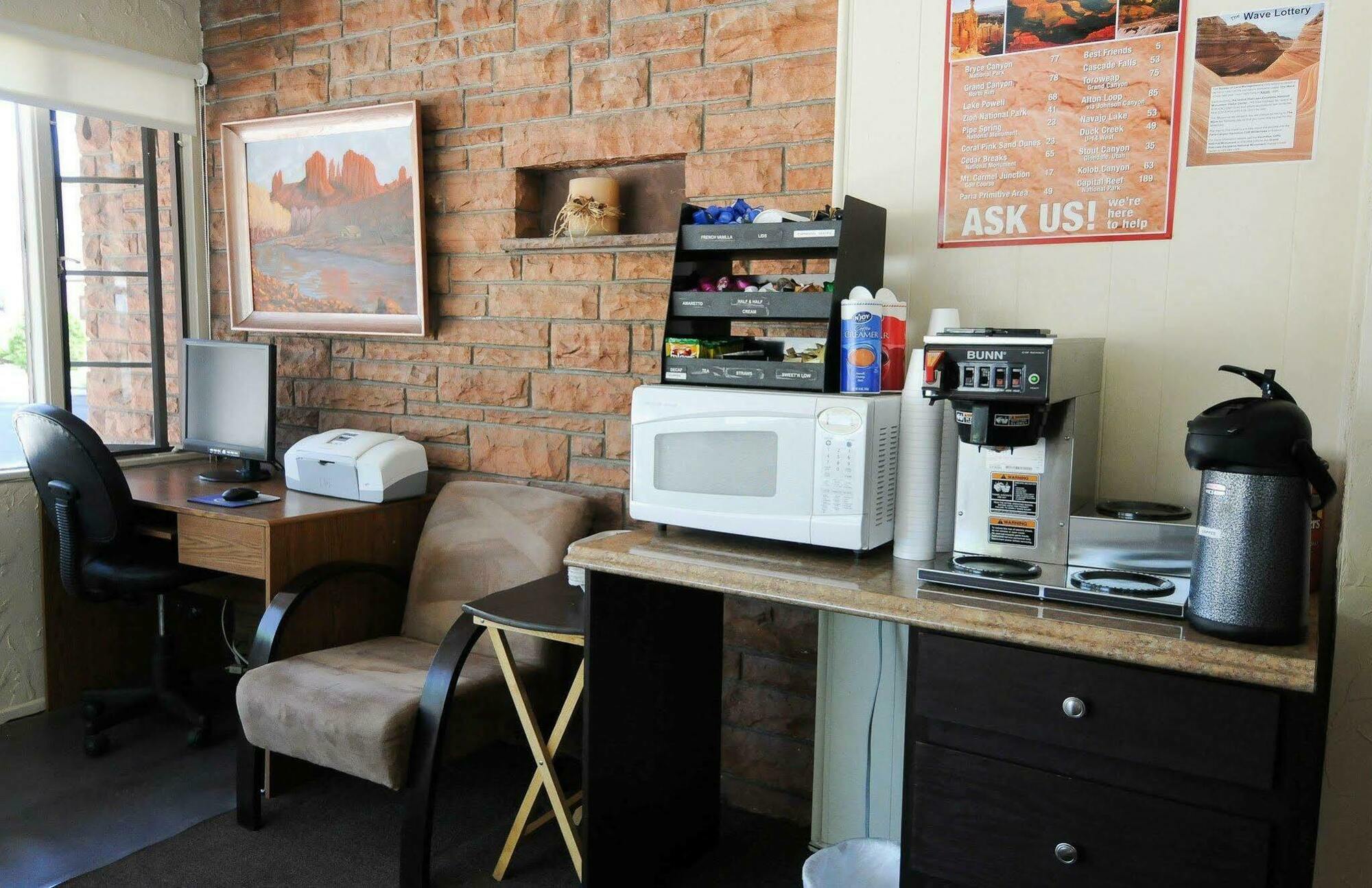 Aikens Motel 2*